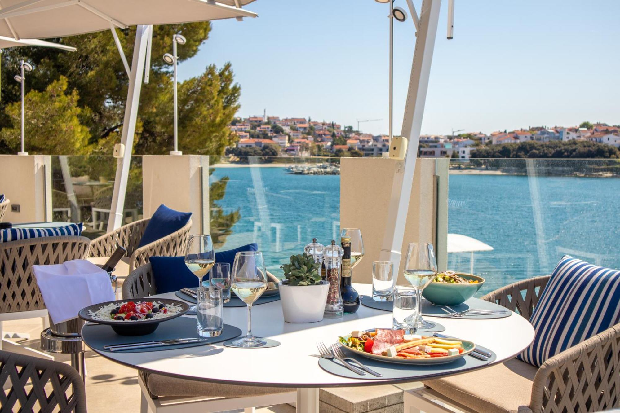 Hotel Park Plaza Histria 4*